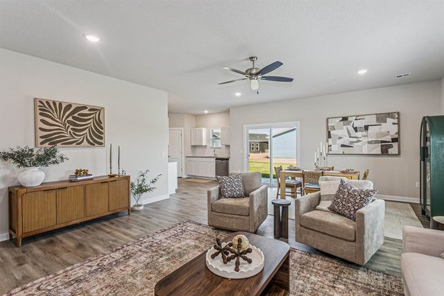 1602 N Topaz Ln, Mulvane, KS 67110