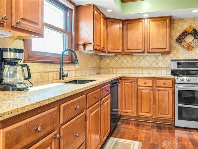 8800 Withersfield Court, Springboro, OH 45066
