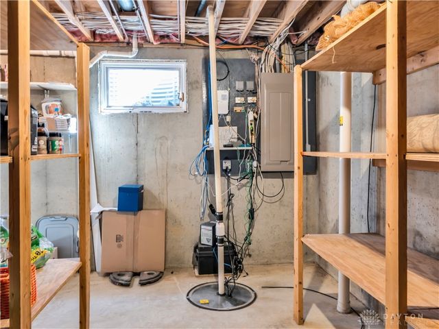 8800 Withersfield Court, Springboro, OH 45066