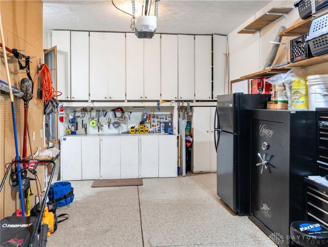 8800 Withersfield Court, Springboro, OH 45066