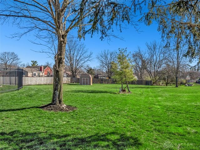 8800 Withersfield Court, Springboro, OH 45066