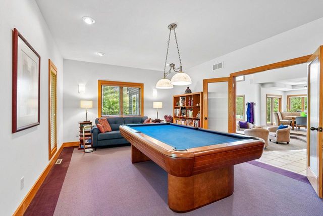 12302 N Madero DRIVE, Mequon, WI 53092