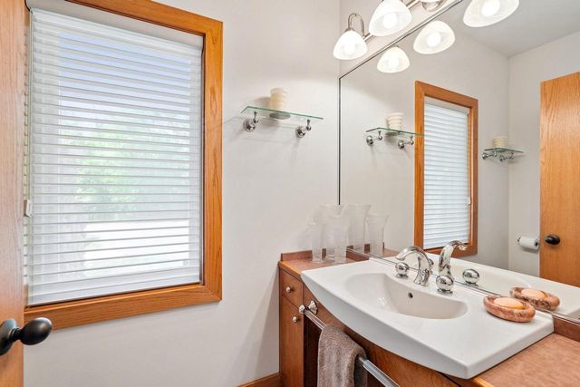 12302 N Madero DRIVE, Mequon, WI 53092