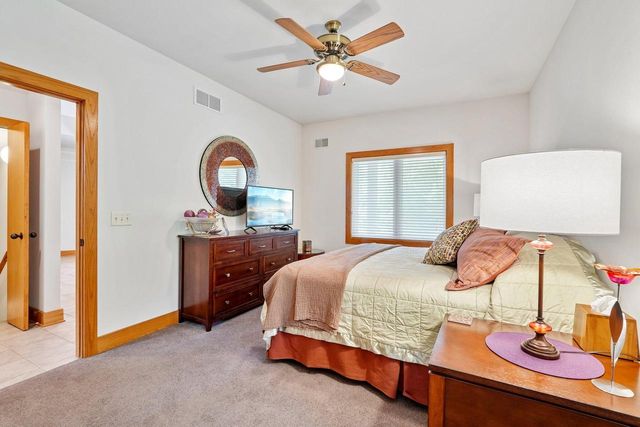 12302 N Madero DRIVE, Mequon, WI 53092