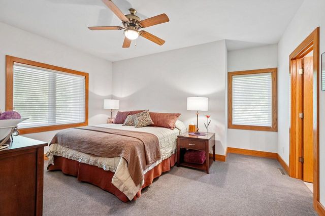 12302 N Madero DRIVE, Mequon, WI 53092