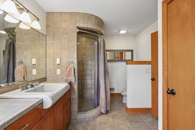 12302 N Madero DRIVE, Mequon, WI 53092