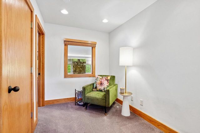 12302 N Madero DRIVE, Mequon, WI 53092