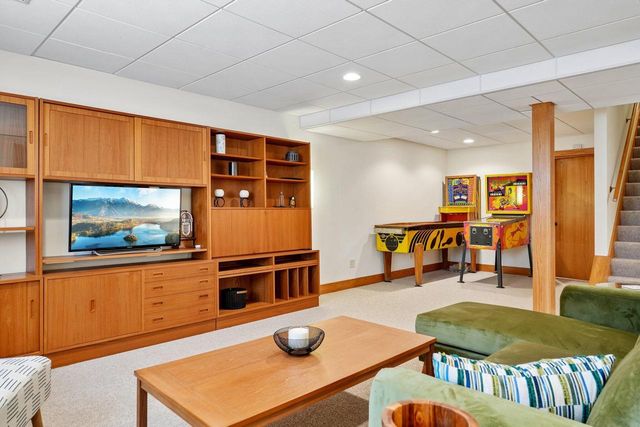 12302 N Madero DRIVE, Mequon, WI 53092