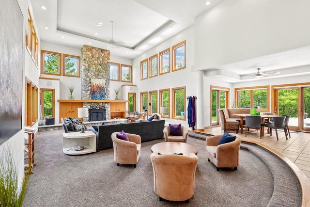 12302 N Madero DRIVE, Mequon, WI 53092