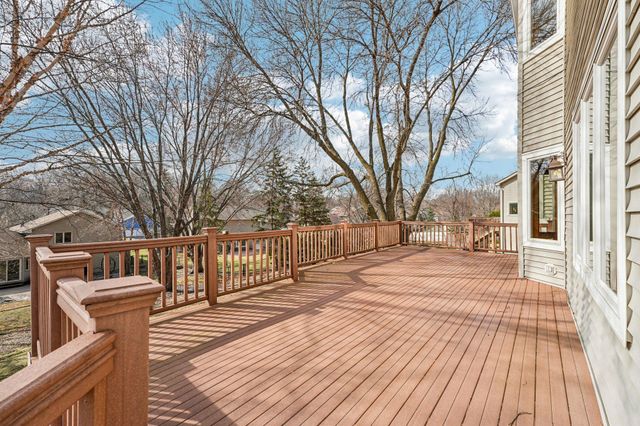 5669 Oak View Court, Savage, MN 55378