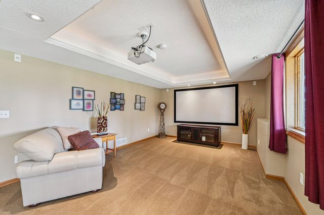 5669 Oak View Court, Savage, MN 55378