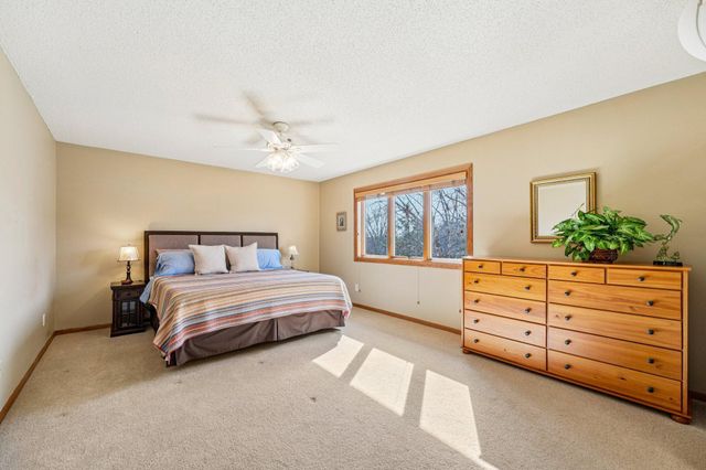 5669 Oak View Court, Savage, MN 55378