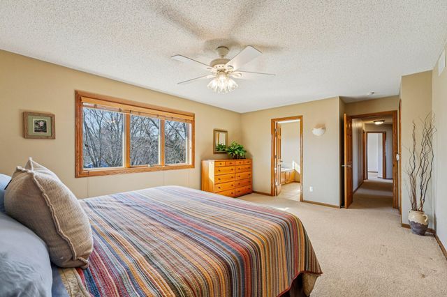 5669 Oak View Court, Savage, MN 55378