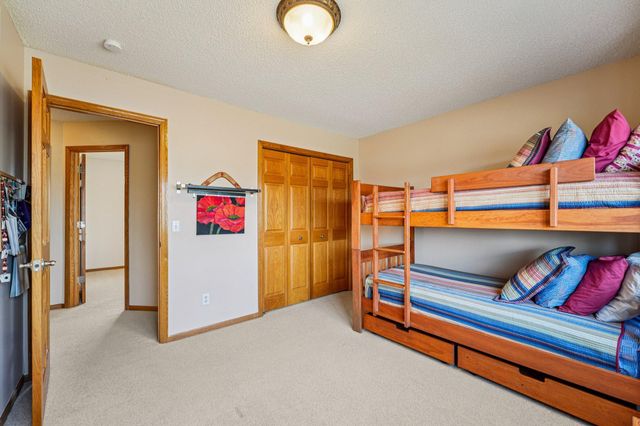 5669 Oak View Court, Savage, MN 55378