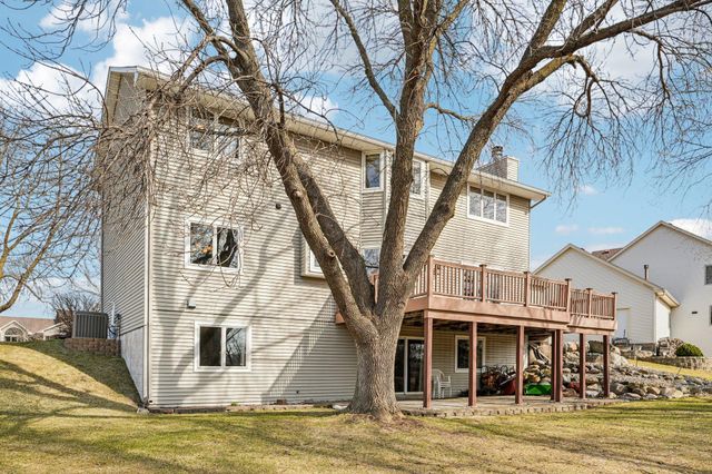 5669 Oak View Court, Savage, MN 55378