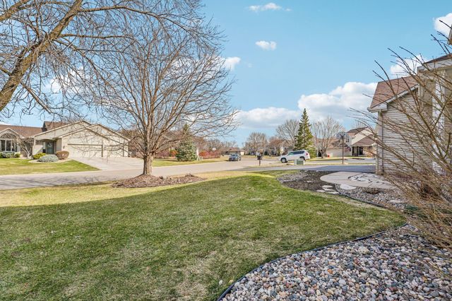 5669 Oak View Court, Savage, MN 55378