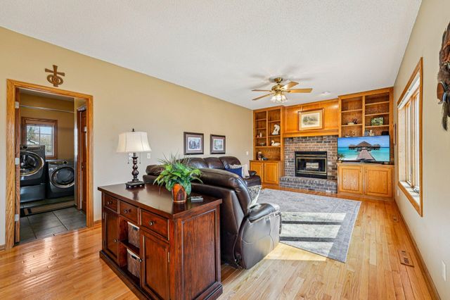 5669 Oak View Court, Savage, MN 55378