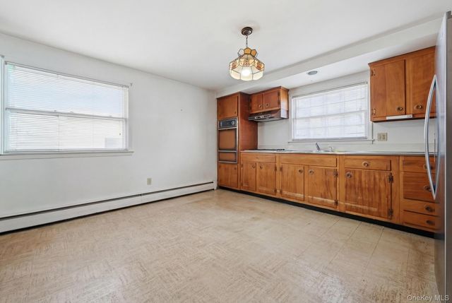 43 Village Lane, Hauppauge, NY 11788