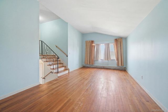 43 Village Lane, Hauppauge, NY 11788