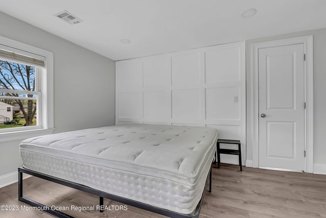 140 Idlewood Avenue, Oakhurst, NJ 07755