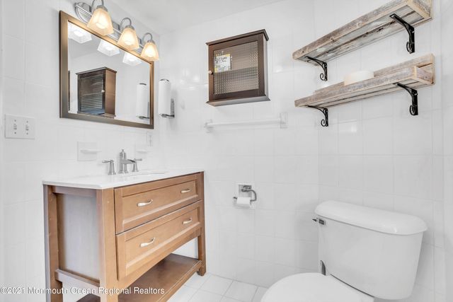 140 Idlewood Avenue, Oakhurst, NJ 07755