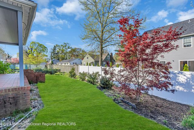 140 Idlewood Avenue, Oakhurst, NJ 07755