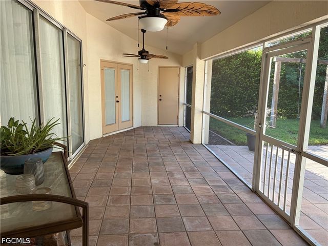 618 SE 18th ST, Cape Coral, FL 33990