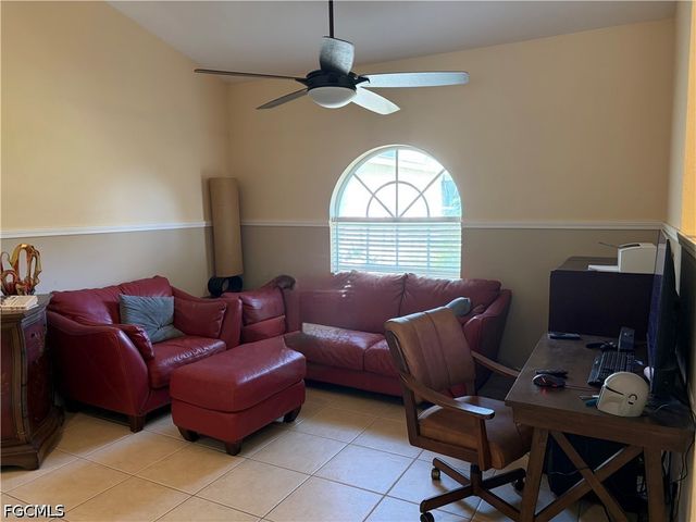 618 SE 18th ST, Cape Coral, FL 33990