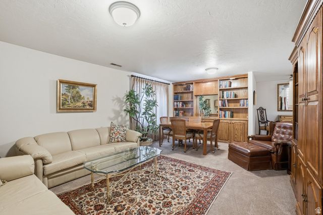 1681 E 6550 S, Murray, UT 84121