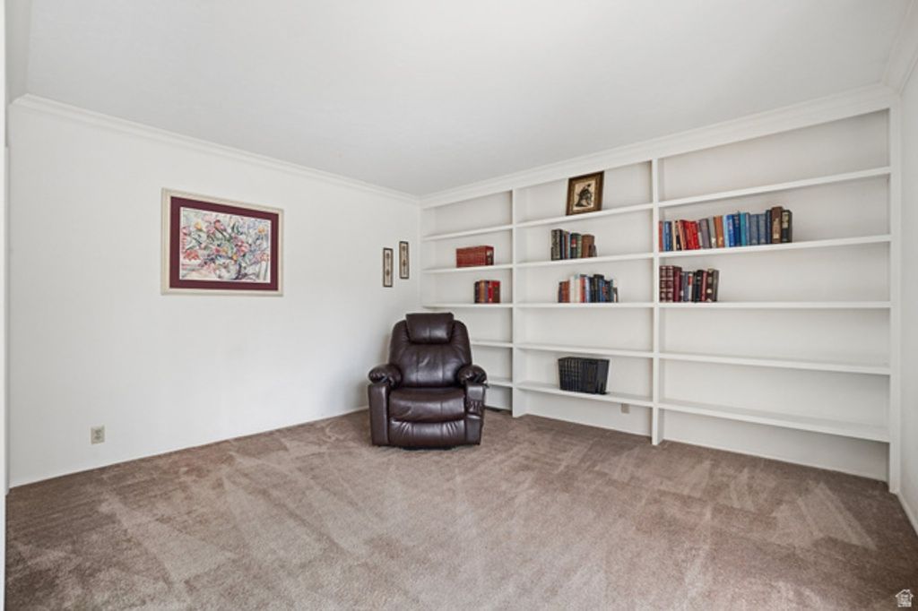 Image 16 of property listing at 1681 E 6550 S, Murray, UT 84121