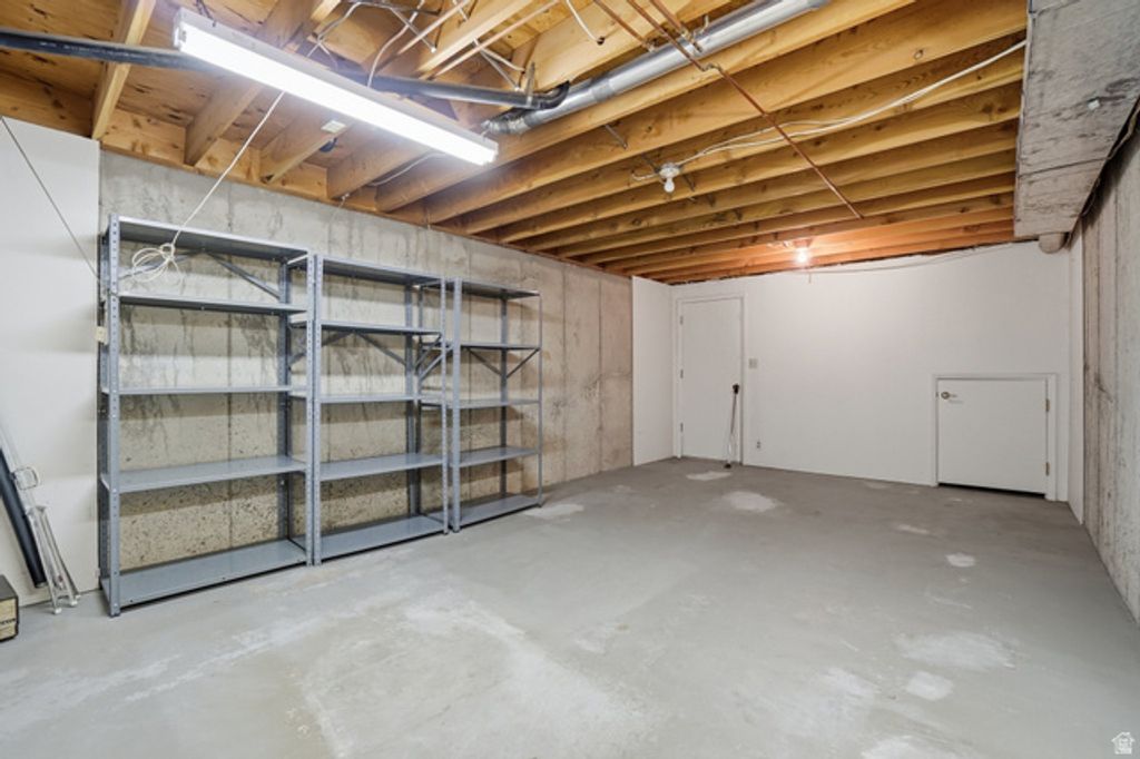 Image 24 of property listing at 1681 E 6550 S, Murray, UT 84121