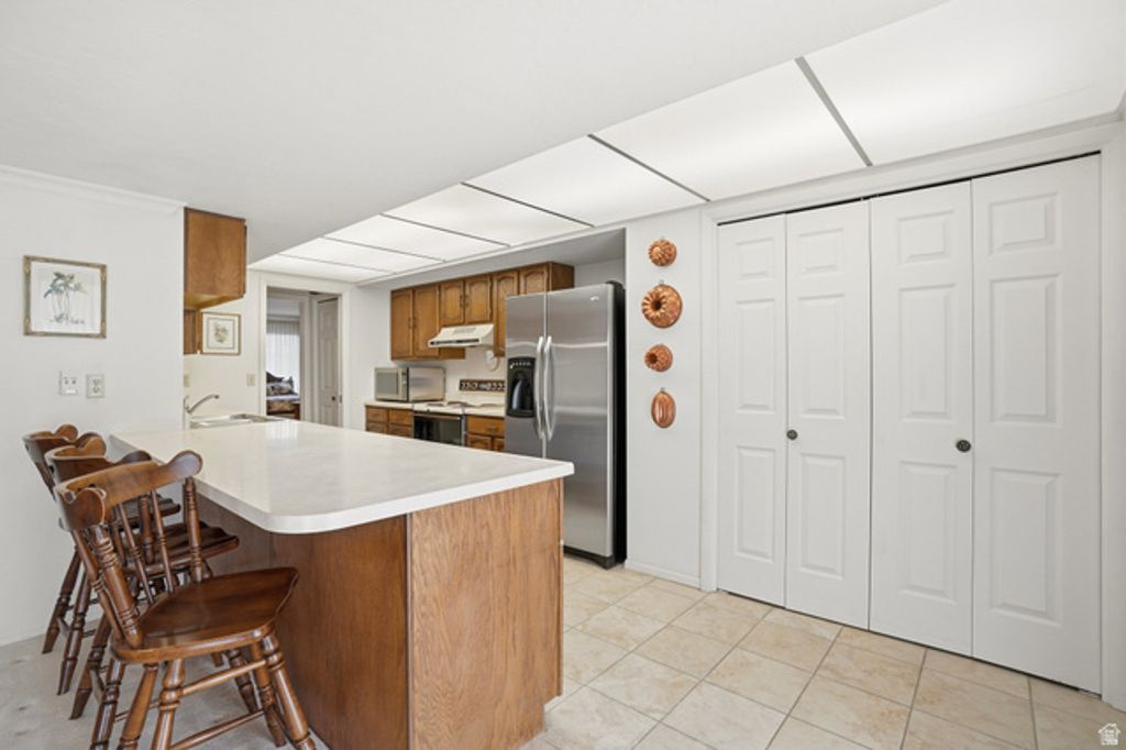 Image 10 of property listing at 1681 E 6550 S, Murray, UT 84121