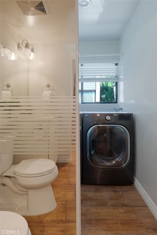 13925 Riverside Drive, Sherman Oaks, CA 91423