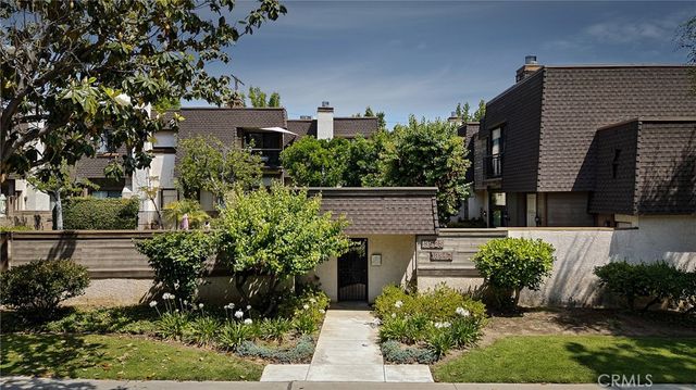 13925 Riverside Drive, Sherman Oaks, CA 91423