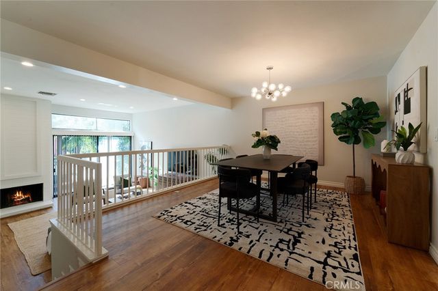 13925 Riverside Drive, Sherman Oaks, CA 91423
