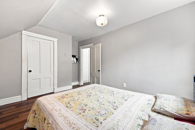 30 Prospect St, Pepperell, MA 01463