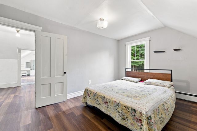 30 Prospect St, Pepperell, MA 01463