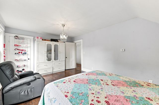 30 Prospect St, Pepperell, MA 01463