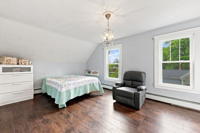 30 Prospect St, Pepperell, MA 01463