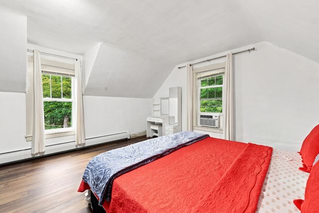 30 Prospect St, Pepperell, MA 01463