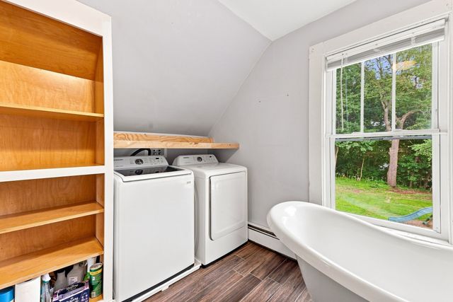 30 Prospect St, Pepperell, MA 01463