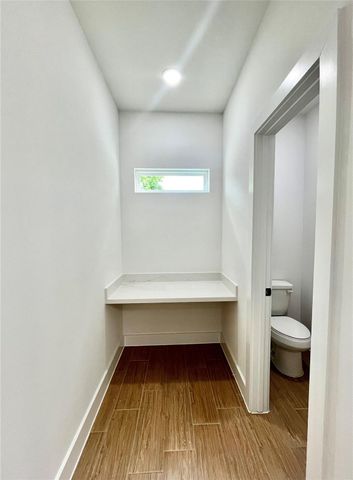 5710 Delmack Street B, Houston, TX 77032