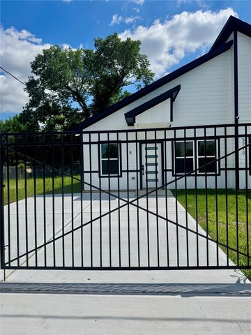 5710 Delmack Street B, Houston, TX 77032