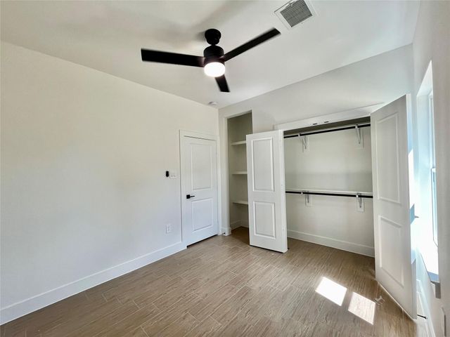 5710 Delmack Street B, Houston, TX 77032