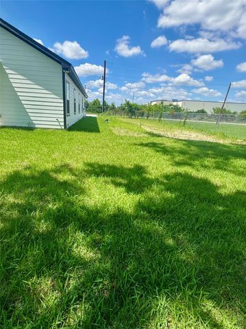 5710 Delmack Street B, Houston, TX 77032