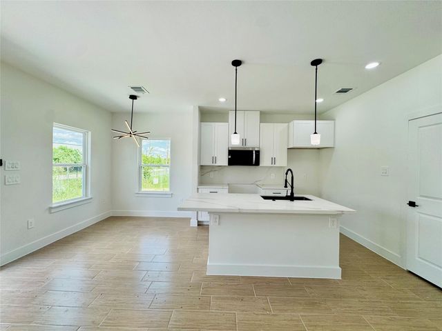 5710 Delmack Street B, Houston, TX 77032