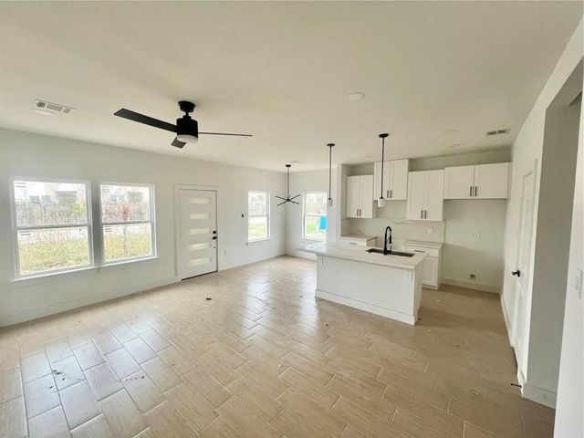 5710 Delmack Street B, Houston, TX 77032