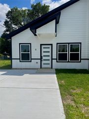 5710 Delmack Street B, Houston, TX 77032