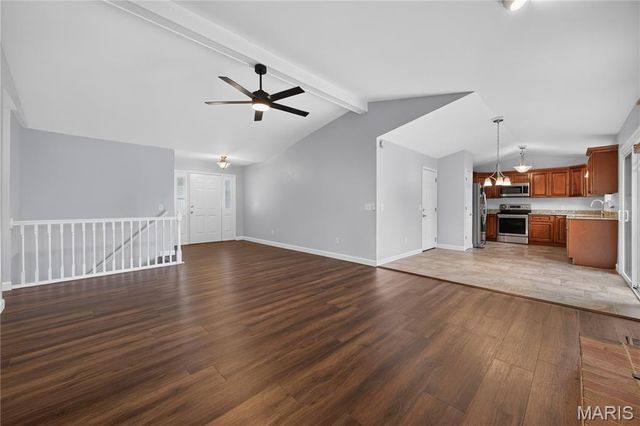 3036 Country Knoll Drive, St Charles, MO 63303