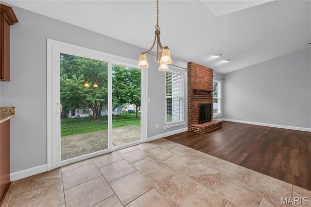 3036 Country Knoll Drive, St Charles, MO 63303